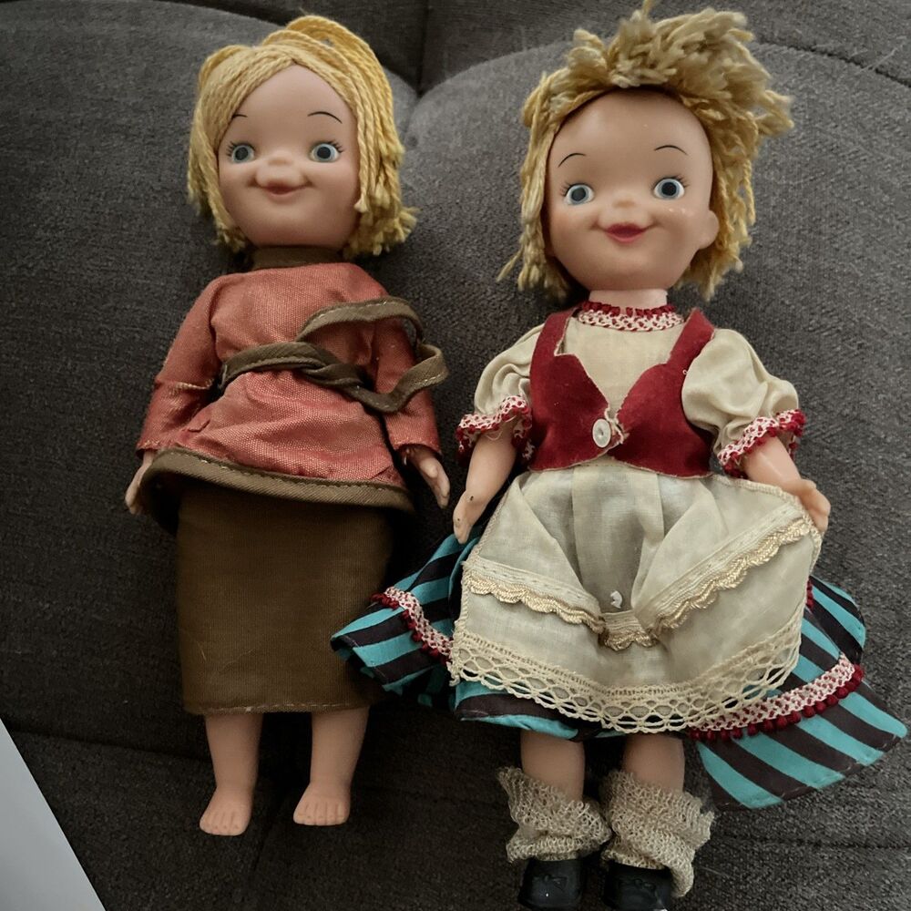 Vtg 1965 Rare Walt Disney Its a Small World 8 Inch Girl Doll (2) Pressman